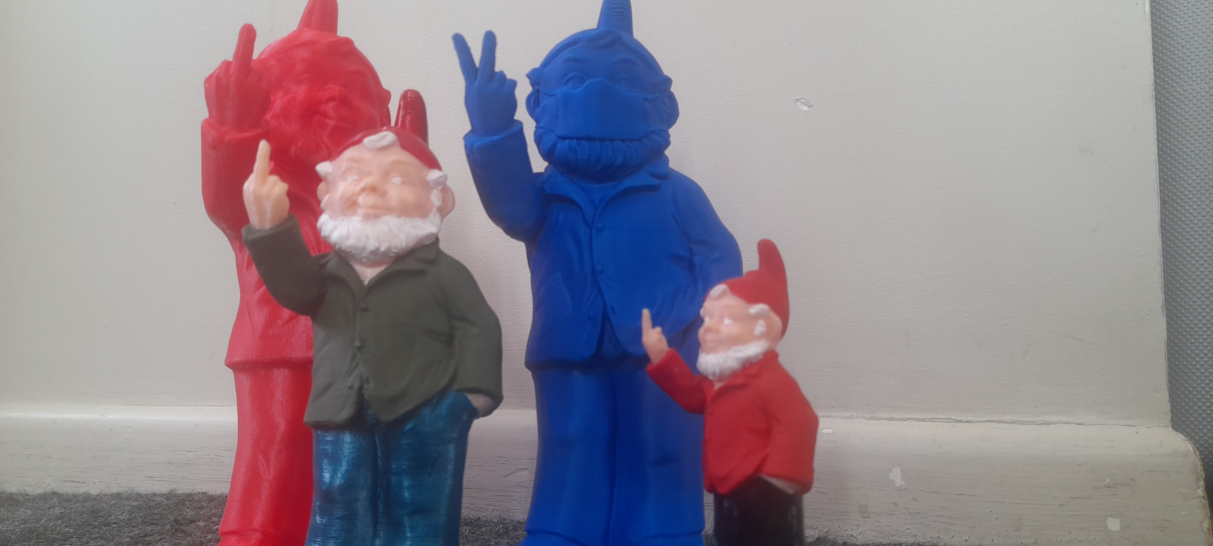 Large Gnomes